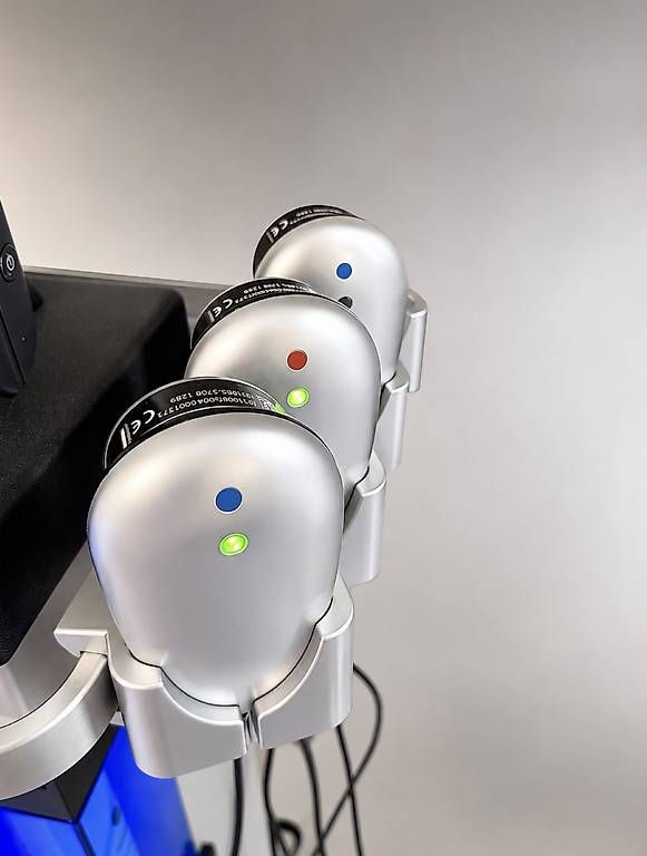 Lettini & sedie per cosmetici: HydraFacial MD System von Edge originales – Usato da Zürich venduto da ati_m8h7 3
