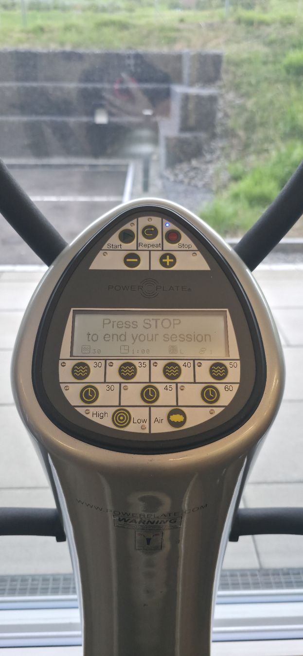 Power Plate Hometrainer: Powerplate Pro 5 – Usato da Altendorf venduto da FloWink 2