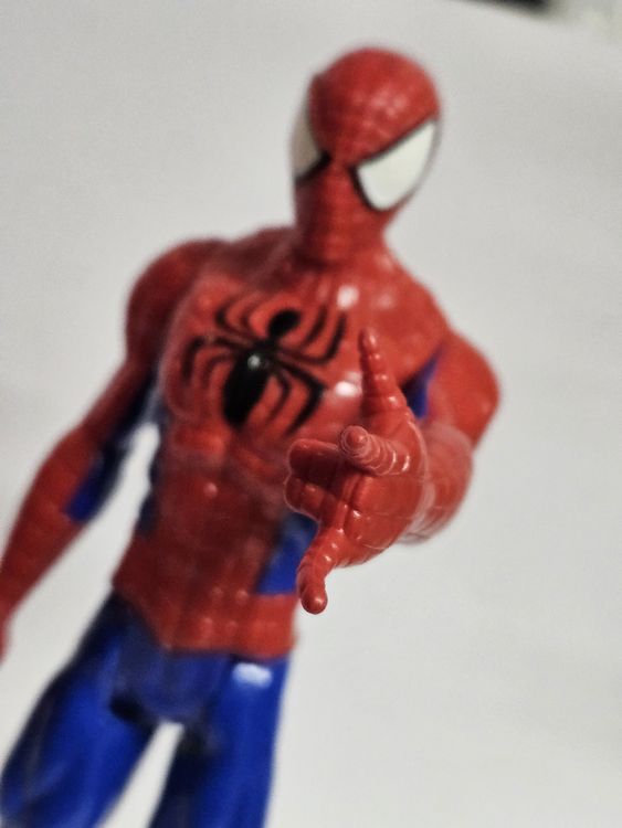 Marvel Statuette: Spider-Man Figur Marvel Hasbro 30cm / Actionfigur #WT18 – Usato da Oberdorf BL venduto da BaldenEagle 1
