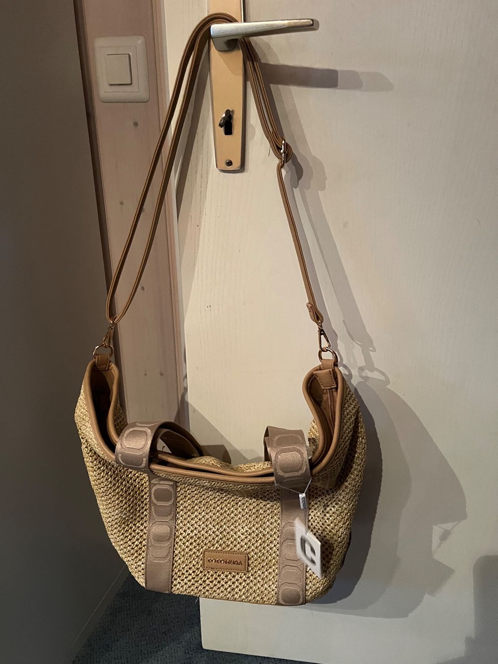 Taschen für Damen: COCONUDA Handtasche beige / Umhängetasche NEU!!!! – Neu und originalverpackt aus Ruggell von Malbuntiger01 4