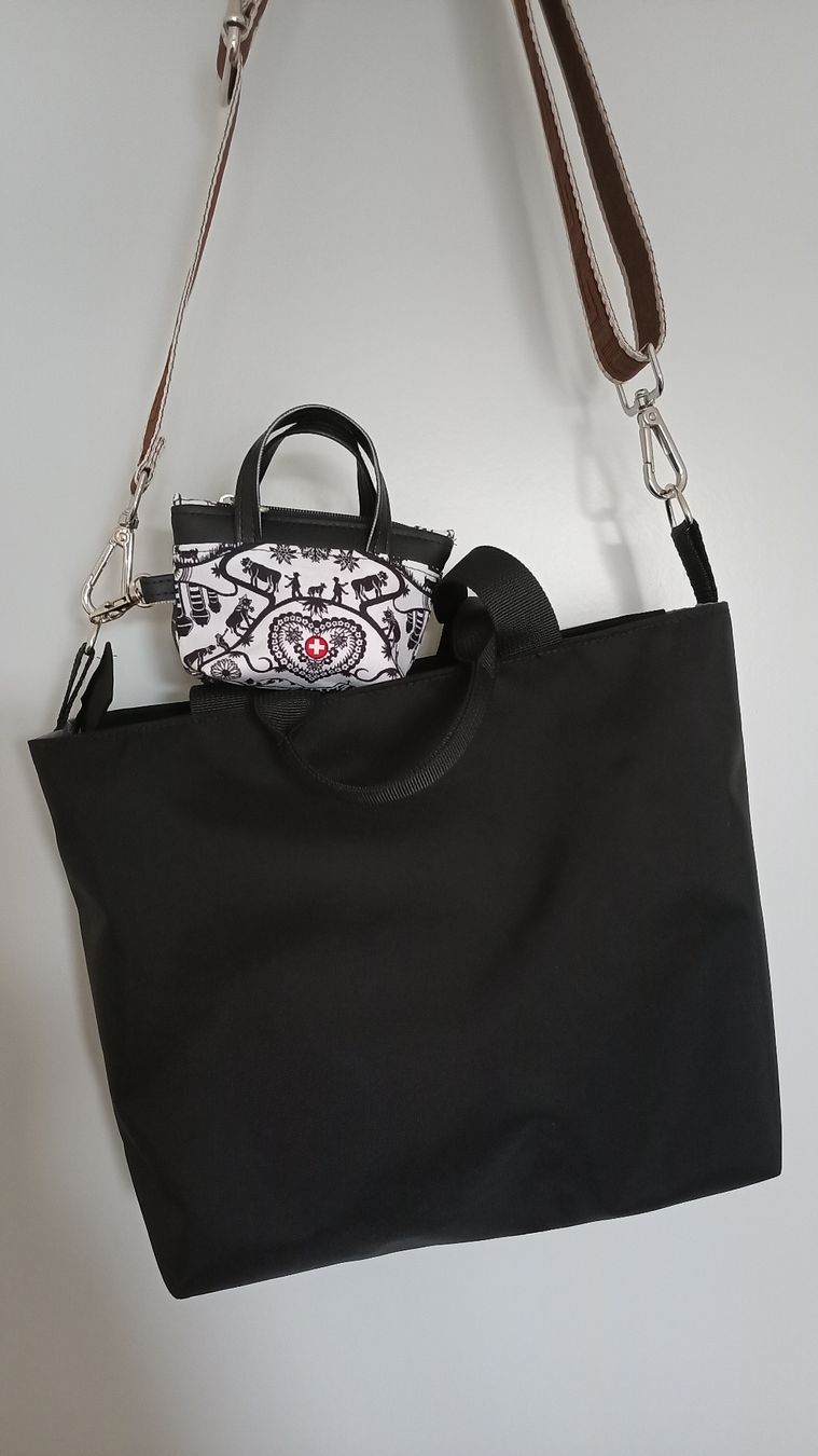 Borse da donna: Taschen Täschli  – Nuovo e nell'imballaggio originale da Bettwiesen venduto da essentielle