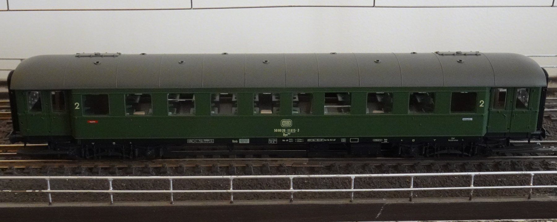 Roco Modellini di ferrovie: Roco 44550, DB Eilzugwagen 2. Klasse – Usato da Grossaffoltern venduto da berner85