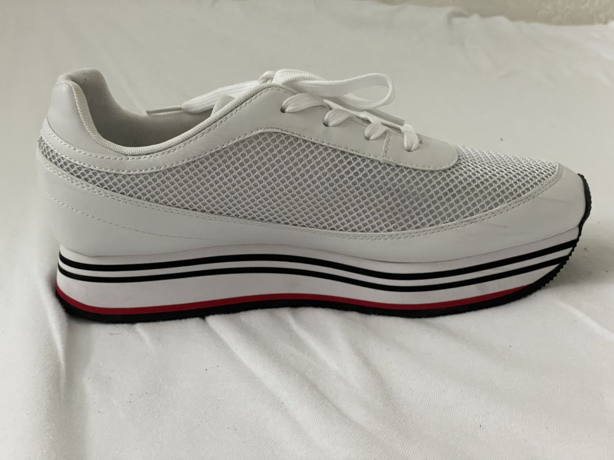 Armani Scarpe da donna: Sneakers ARMANI EXCHANGE Gr. 40, neu – Nuovo e nell'imballaggio originale da Zollikon venduto da yaris0505 3