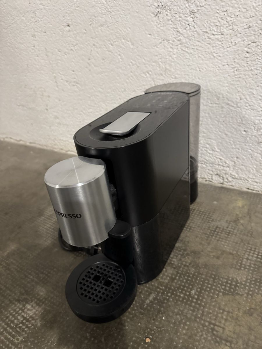 Nespresso Machines à café & Machines à expresso: Macchina da caffè Krups Nespresso – D'occasion à Renens VD par nic_7dnb 1