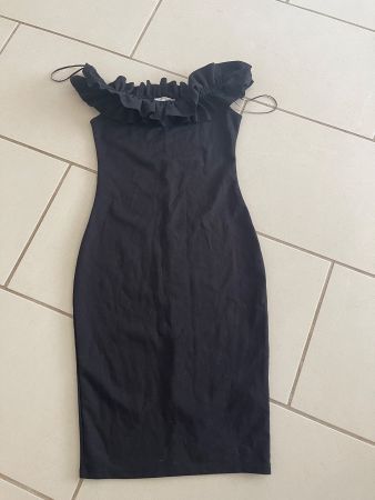 Enges Zara Kleid Gr S Schwarz mit Volants