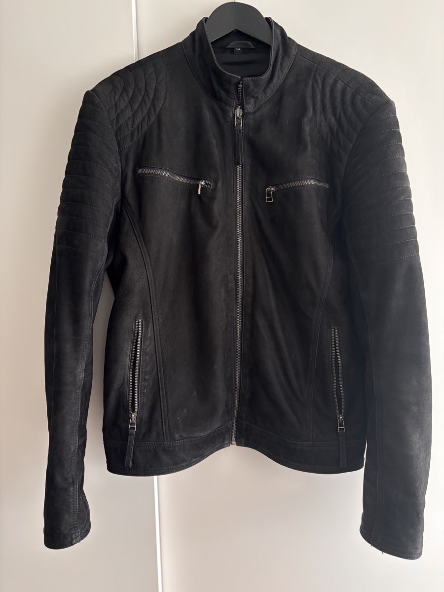Giacche: Schwarze Lederjacke Grösse 50 – Usato da Grenchen venduto da SGrosso