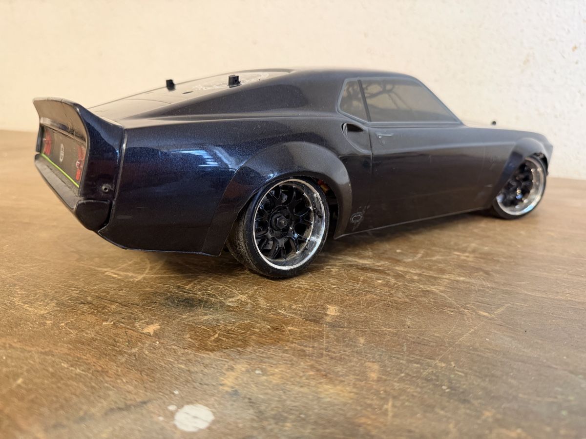 Team Magic RC Kits de montage: Mustang drift 1/10 team-magic – D'occasion à Chêne-Bougeries par Varioskyfox1982 2