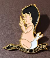 Q096 - Pin Die dunkle Kinder Basel Fasnacht Auflage 50 Stück