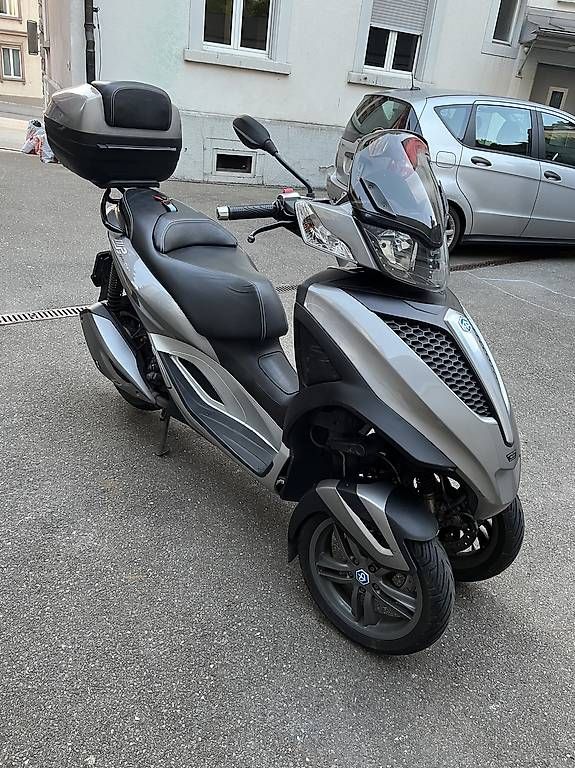 Piaggio A tre ruote: Piaggio mp3 yourban 300 ie – Usato da St. Gallen venduto da podvinicka2 2