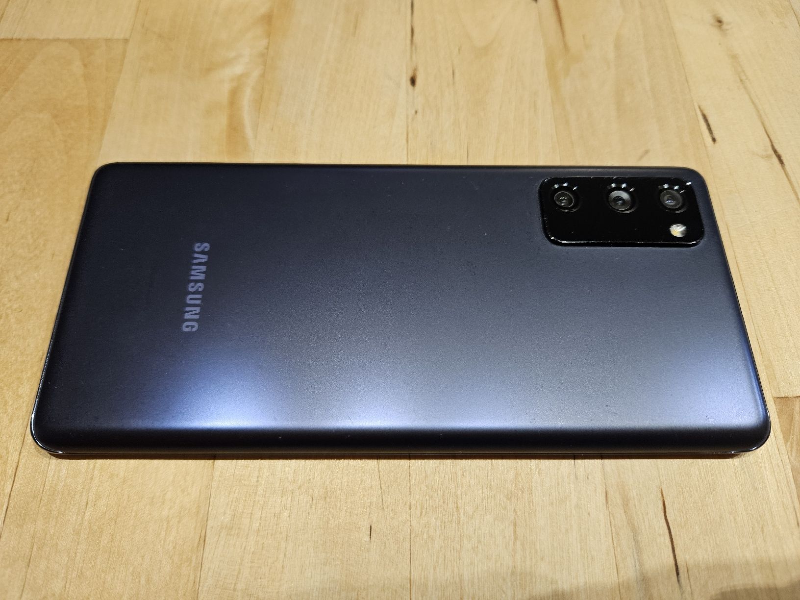 Samsung Telefoni cellulari / Smartphones: S20 FE mit defektem Display – Difettoso da Pfäffikon ZH venduto da mat_gg9b
