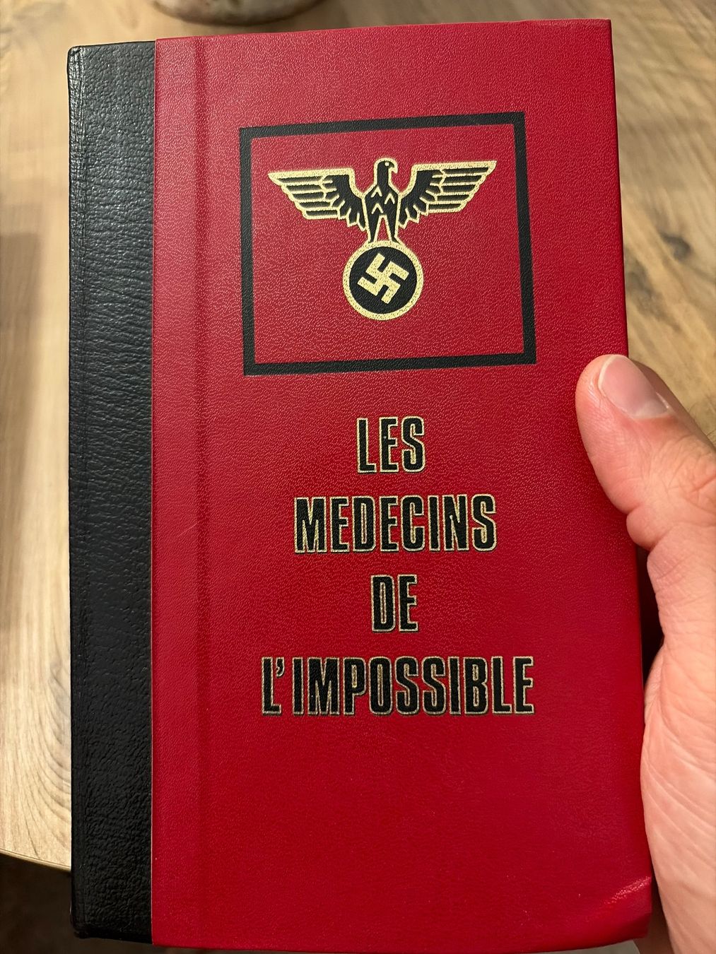 Libri: Les médecins de l’impossible – Usato da Froideville venduto da vin_ynl9