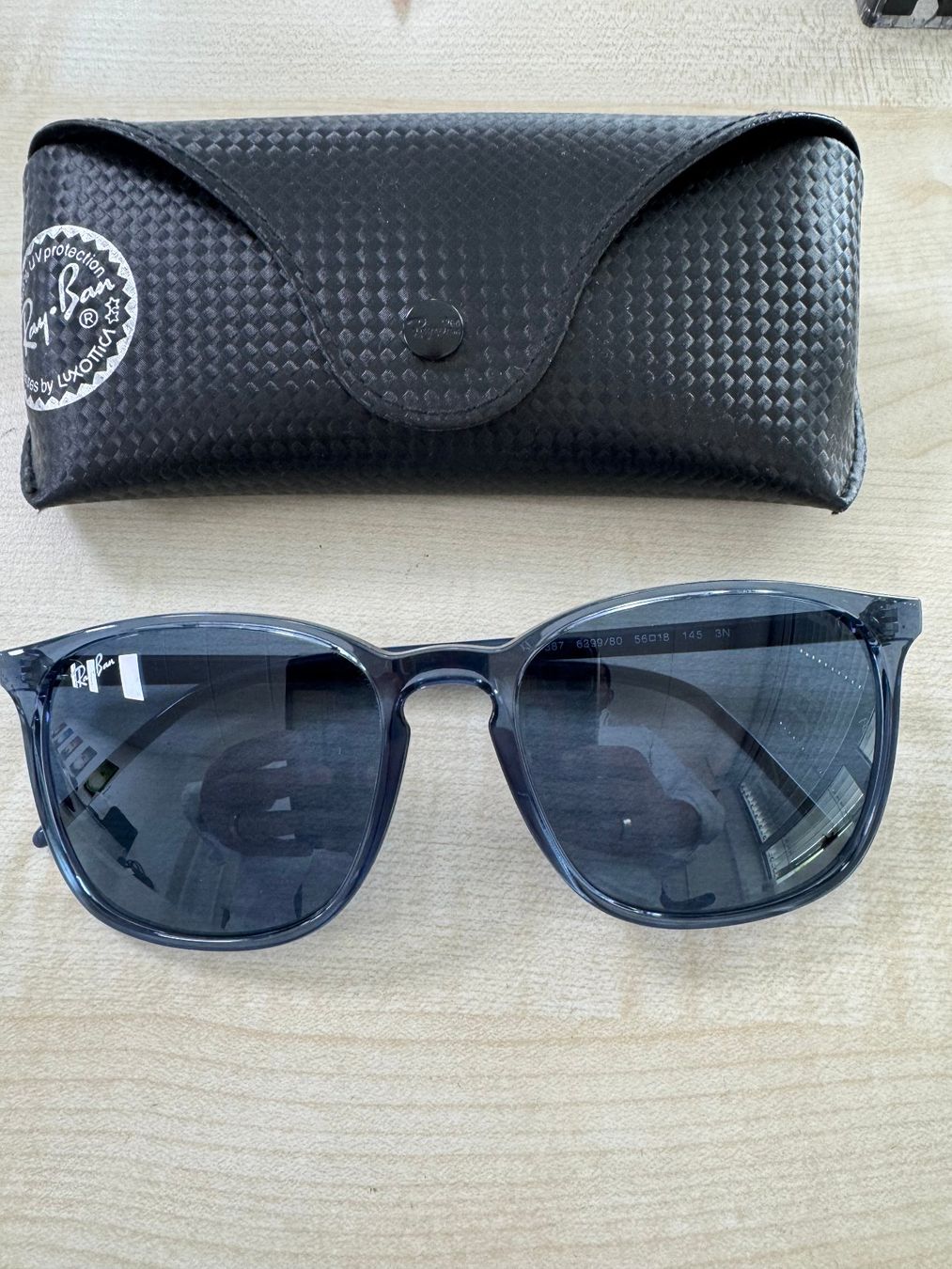 Ray-Ban Occhiali & Lenti: Ray-Ban Sonnenbrille - Modell RB 4387 – Nuovo (secondo la descrizione) da Niederhasli venduto da Sam2020