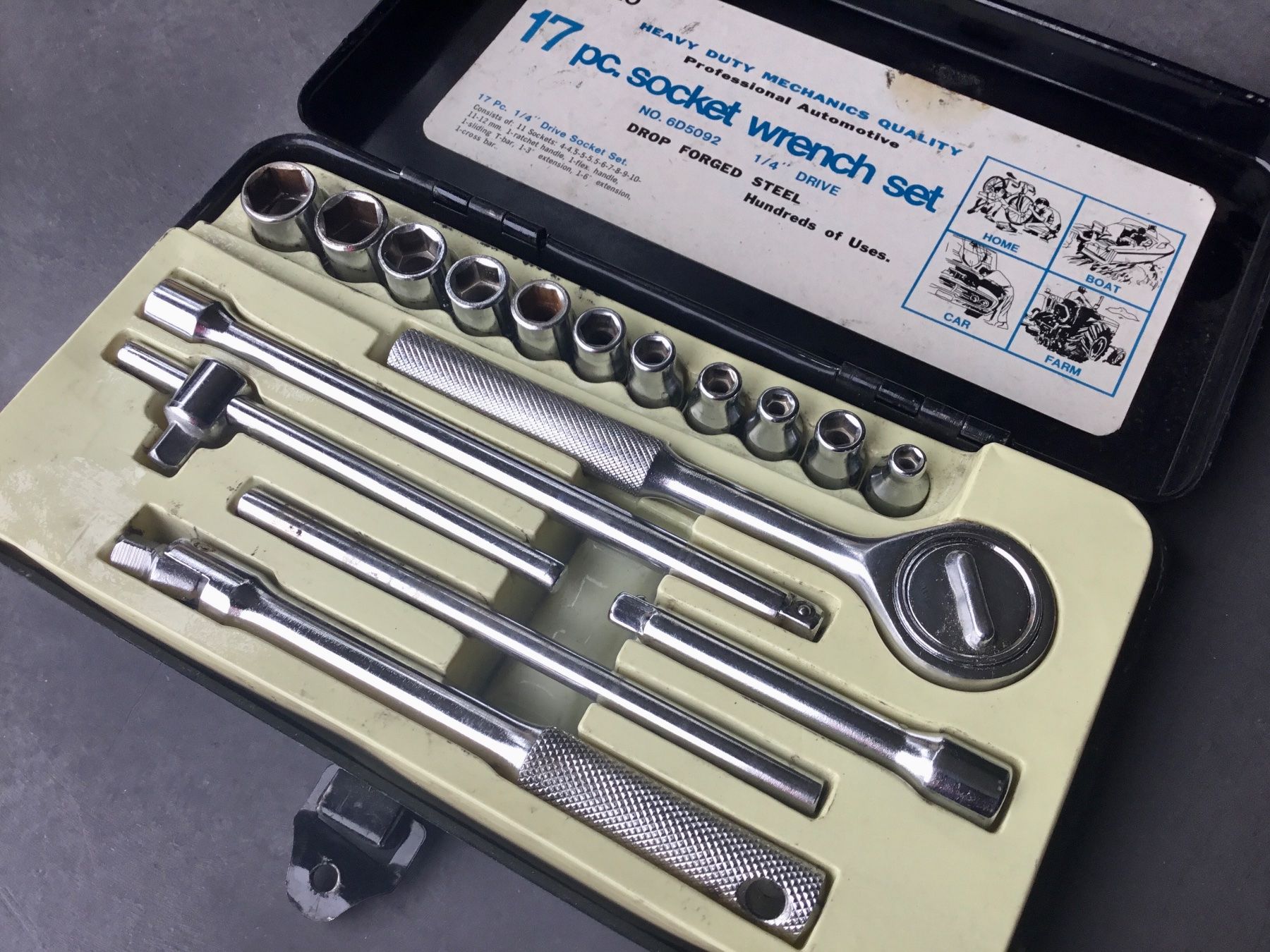Tutti gli attrezzi: KINZO Steckschlüssel-Set | 17-teilig – Usato da Eggersriet venduto da Wiese61 3