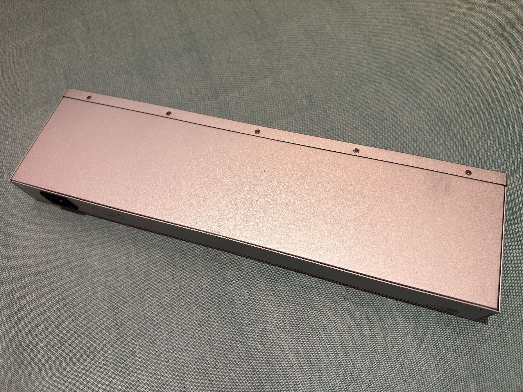 Ubiquiti Hub & Switch: Ubiquiti UniFi Switch Aggregation USW-AGGREGATION, 8x SFP+ – Usato da Sins venduto da Sb350 2