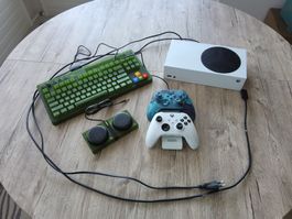Xbox Series S Konsole + Zubehör - Top Zustand!