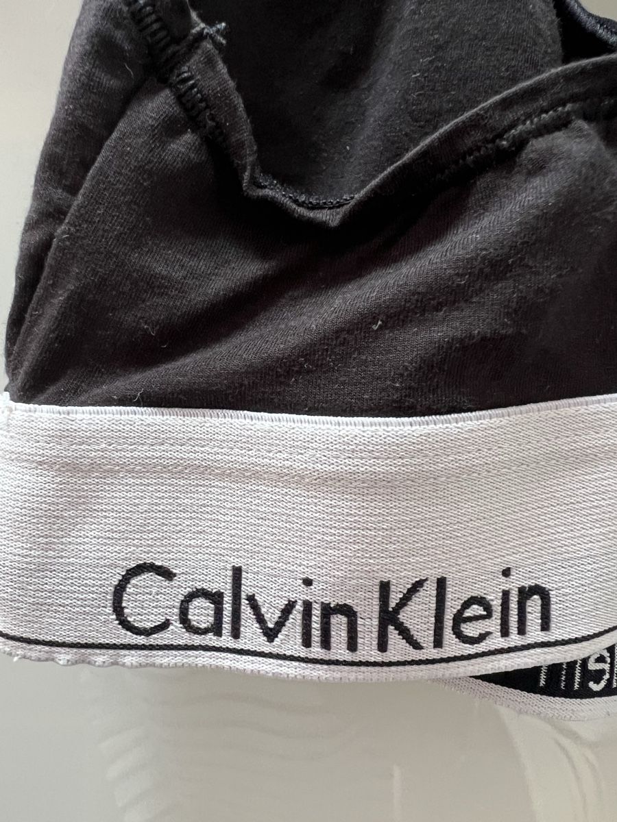 Calvin Klein Top: Calvin Klein BH Top – Usato da Grindelwald venduto da wand_24 2