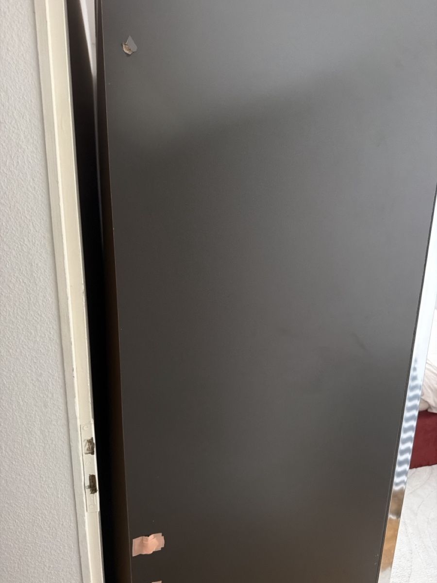 Schränke: GRATIS Kleiderschrank + Nachtkästchen – Gebraucht aus Spreitenbach von daorsaba 2