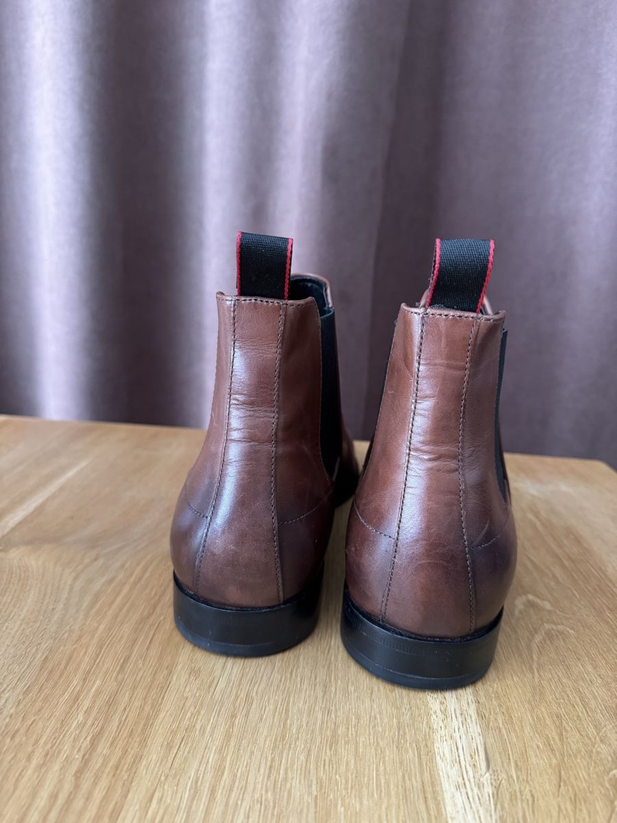 Hugo Boss Scarpe da uomo: Männerschuhe – Usato da Tagelswangen venduto da Isa036 1
