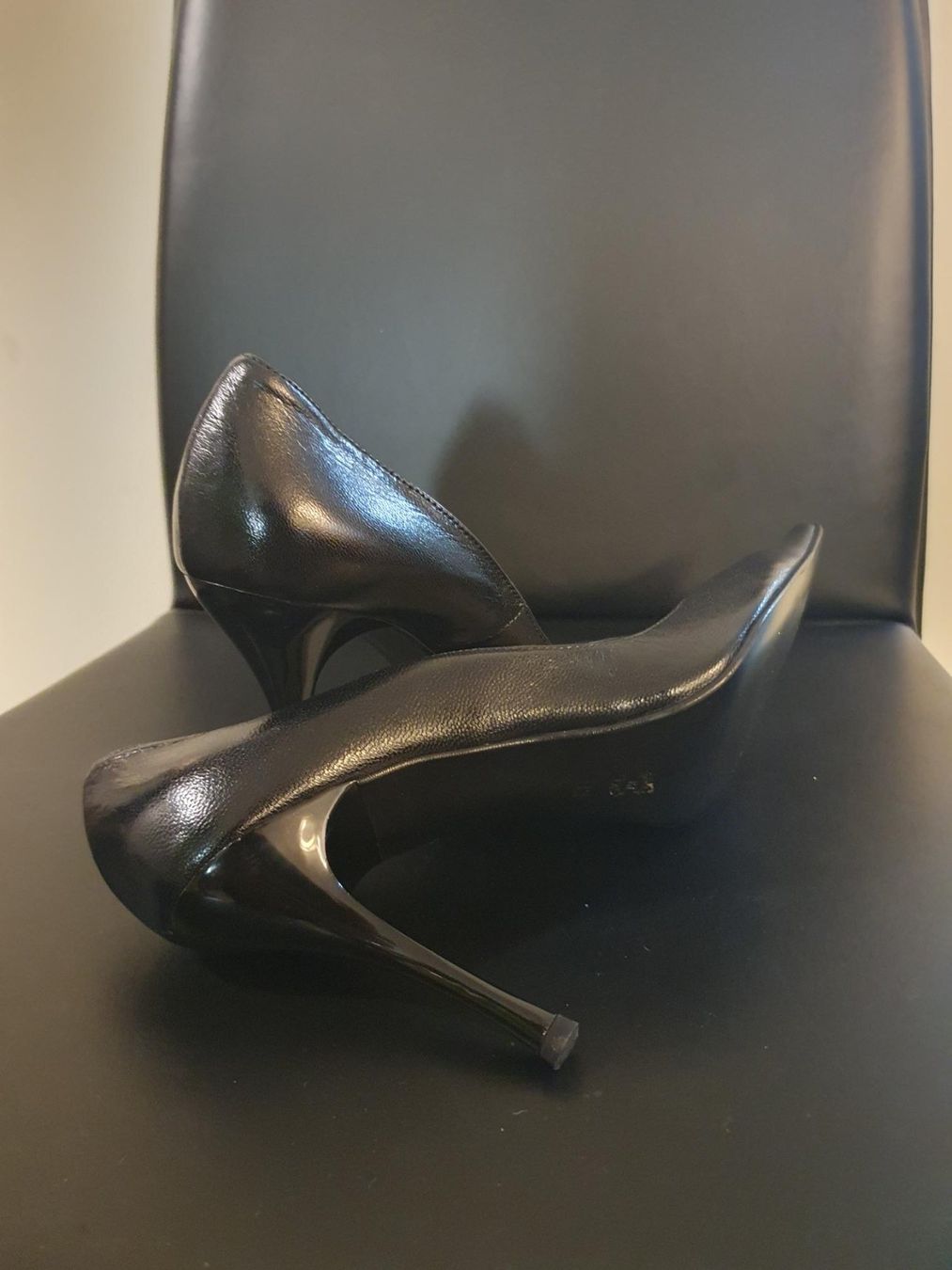 Scarpe da donna: High Heels Leder schwarz Gr 39 – Nuovo (secondo la descrizione) da Küsnacht ZH venduto da marinalix 1