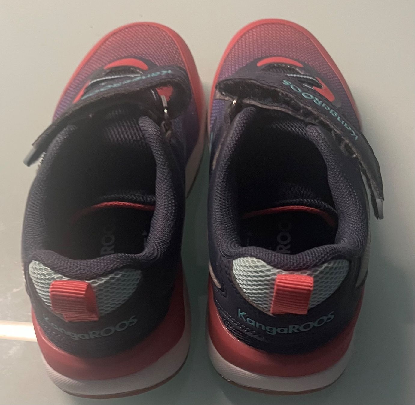 Chaussures filles: Hallen turnenschuhe – D'occasion à Aesch BL par girlisue 1