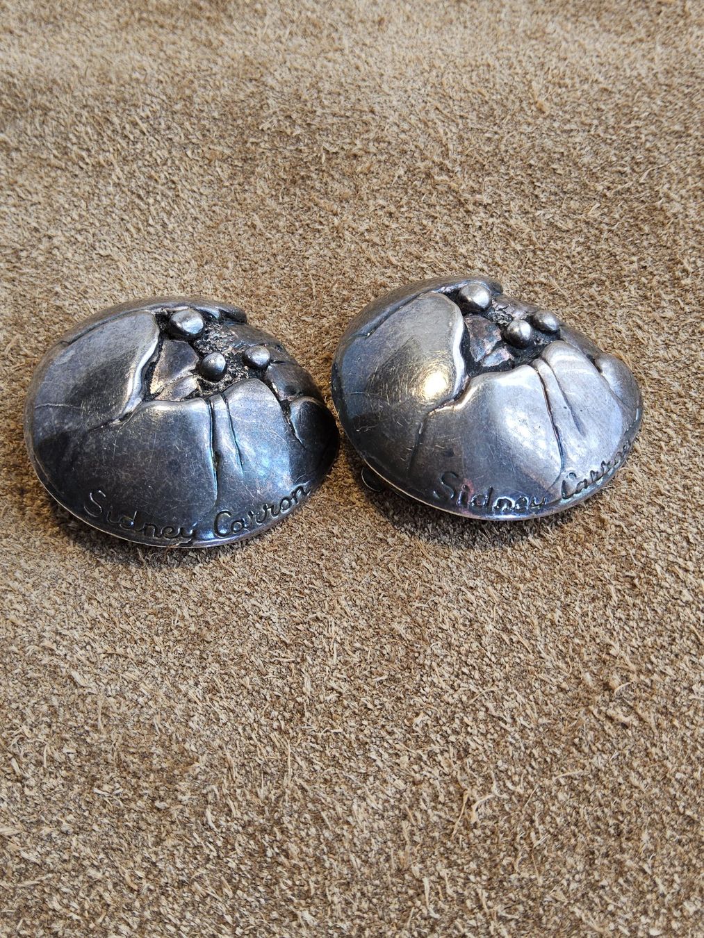 Ohrringe & -stecker: Vintage Sidney Larron Paris signierte Ohrclips – Gebraucht aus Zürich von SciTec 6