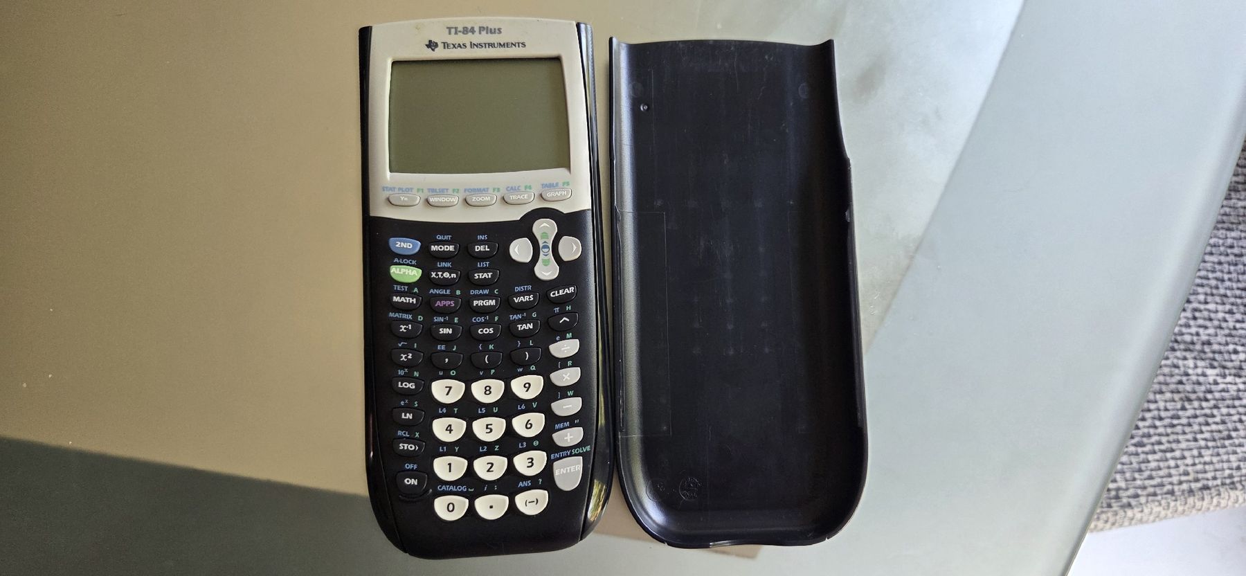 Calculatrices: Texas Instruments TI-84 Plus Taschenrechner – D'occasion à Huttwil par ser_gn9l 4