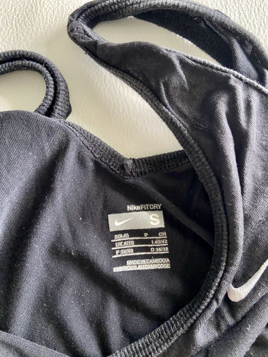 Top: 2 Nike Lauftops Gr S – Usato da Horgen venduto da smlecnik78 1