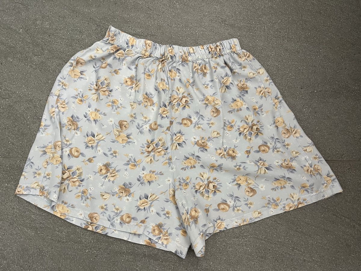 Pantaloni: Hose – Usato da Fraubrunnen venduto da amm_7kp6