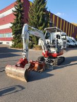 Bagger 2.2t mit Powertilt und Verstellfahrwerk zu vermieten