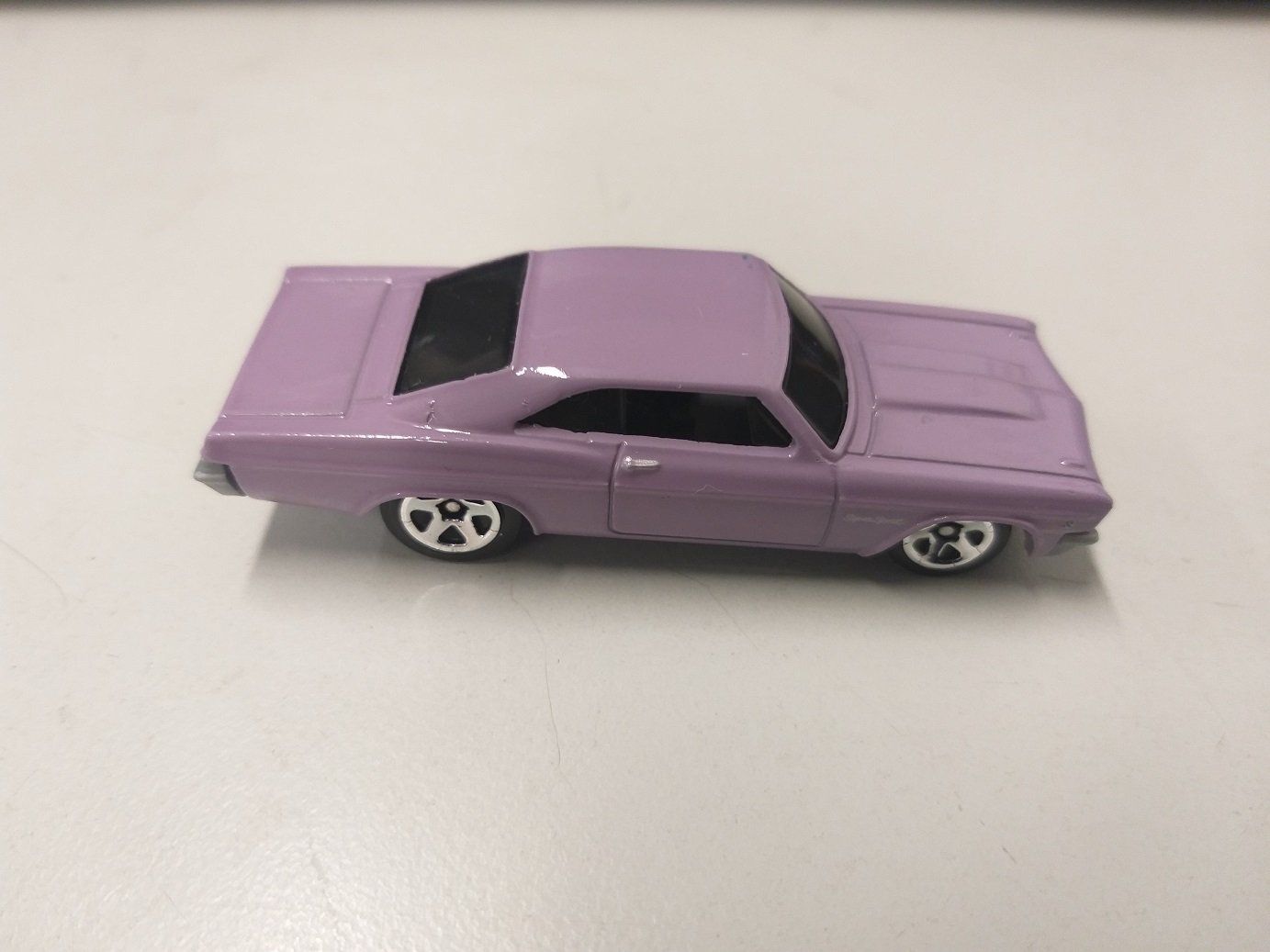 Chevrolet Modellini d'auto: Hot Wheels '66 Chevrolet Impala – Usato da Brugg AG venduto da Evilweevil 2