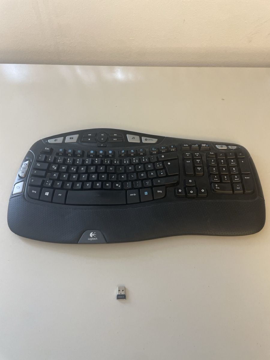 Logitech Tastiere: Clavier Logitech K350 – Usato da Uvrier venduto da SzymonClivaz 2