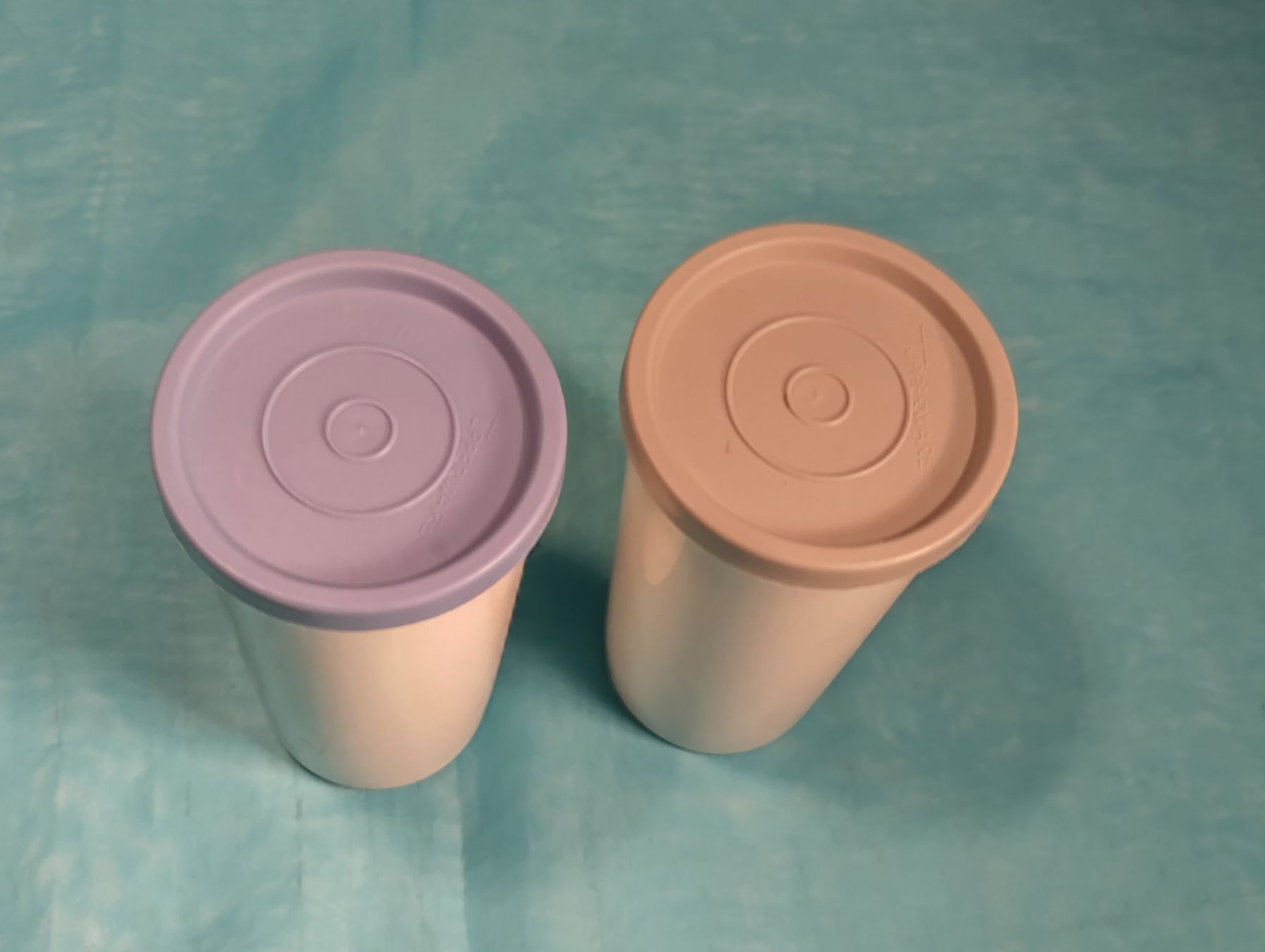 Tupperware Contenitori & Simili: 2 Tupperware Becher mit Deckel – Usato da Bellach venduto da JingleCherry 1