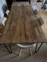 Table en chêne en bon état