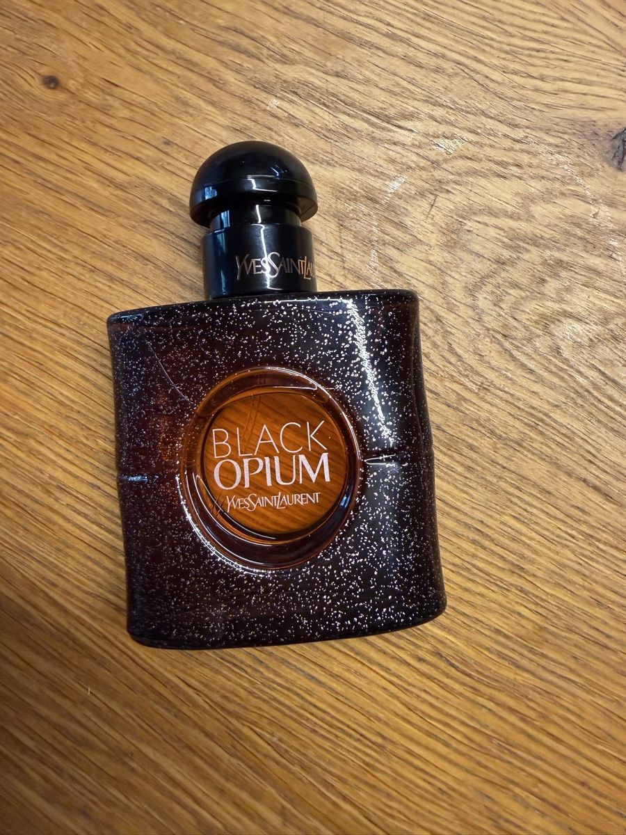 Saint Laurent Profumi & Eau de Toilette: Yves Saint Laurent Black Opium Eau de Parfum 30ml – Nuovo (secondo la descrizione) da Triesenberg venduto da dom_hd56 2