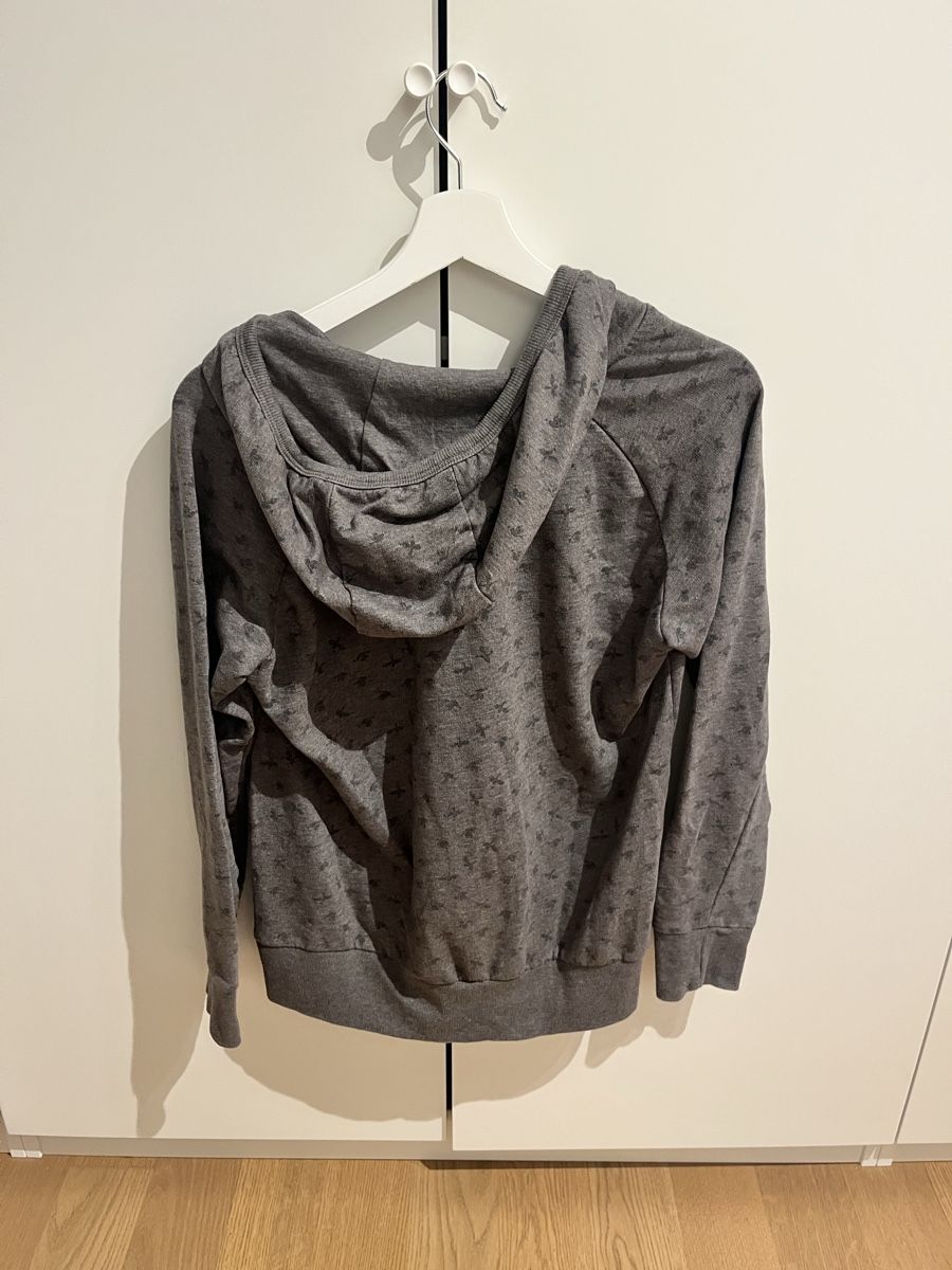 Pullover & Sweatshirts: Pullover – Neu (gemäss Beschreibung) aus Wangen b. Olten von oli_f9b8 2