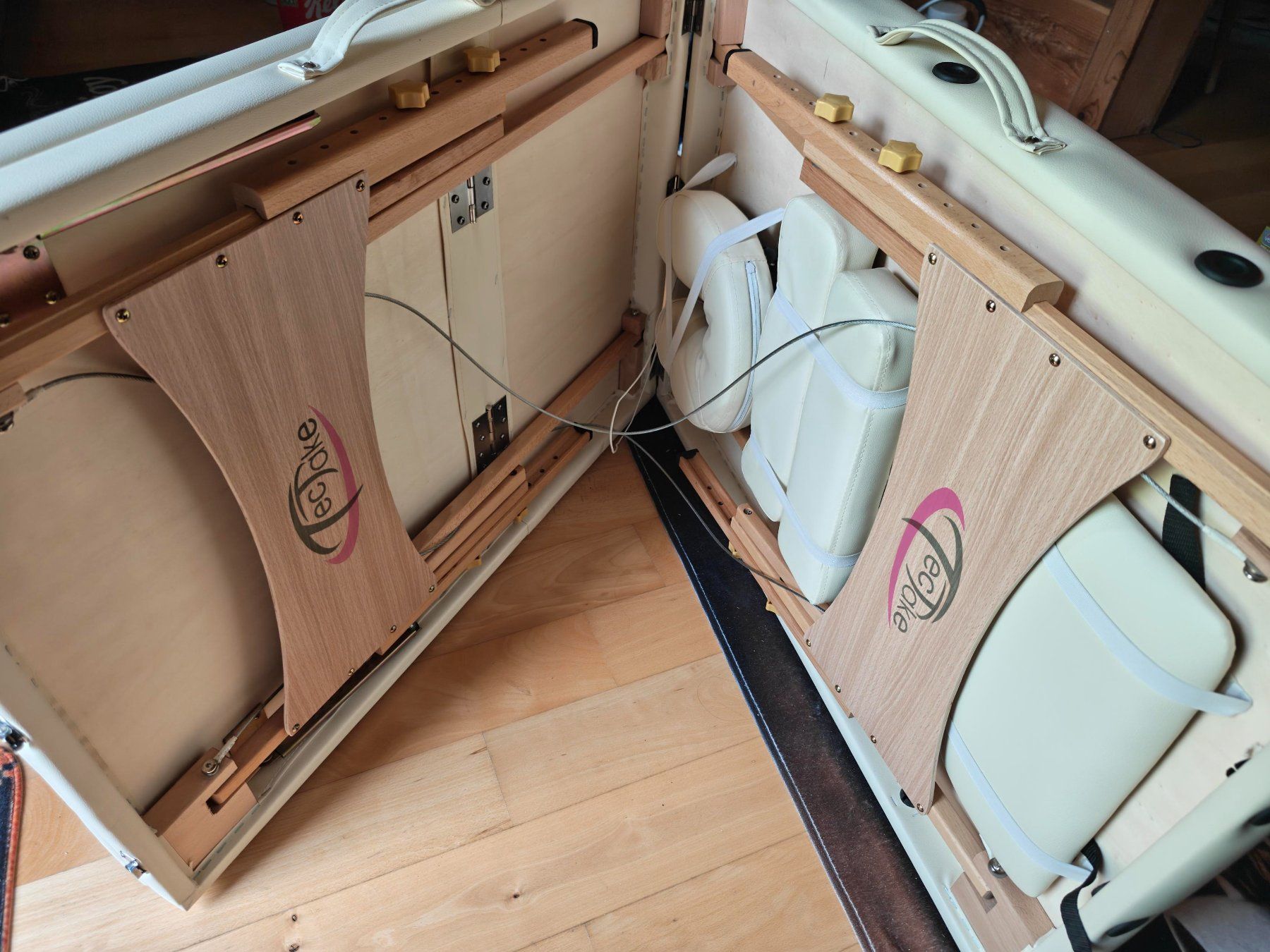 TecTake Fauteuils de soin: Massage Tisch tec take faltbar – D'occasion à Grub AR par Herthaner23 2