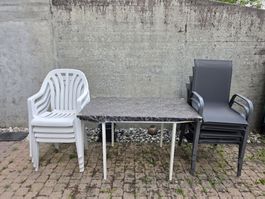 Gartenmöbel Set mit Tisch und 8 Stühlen