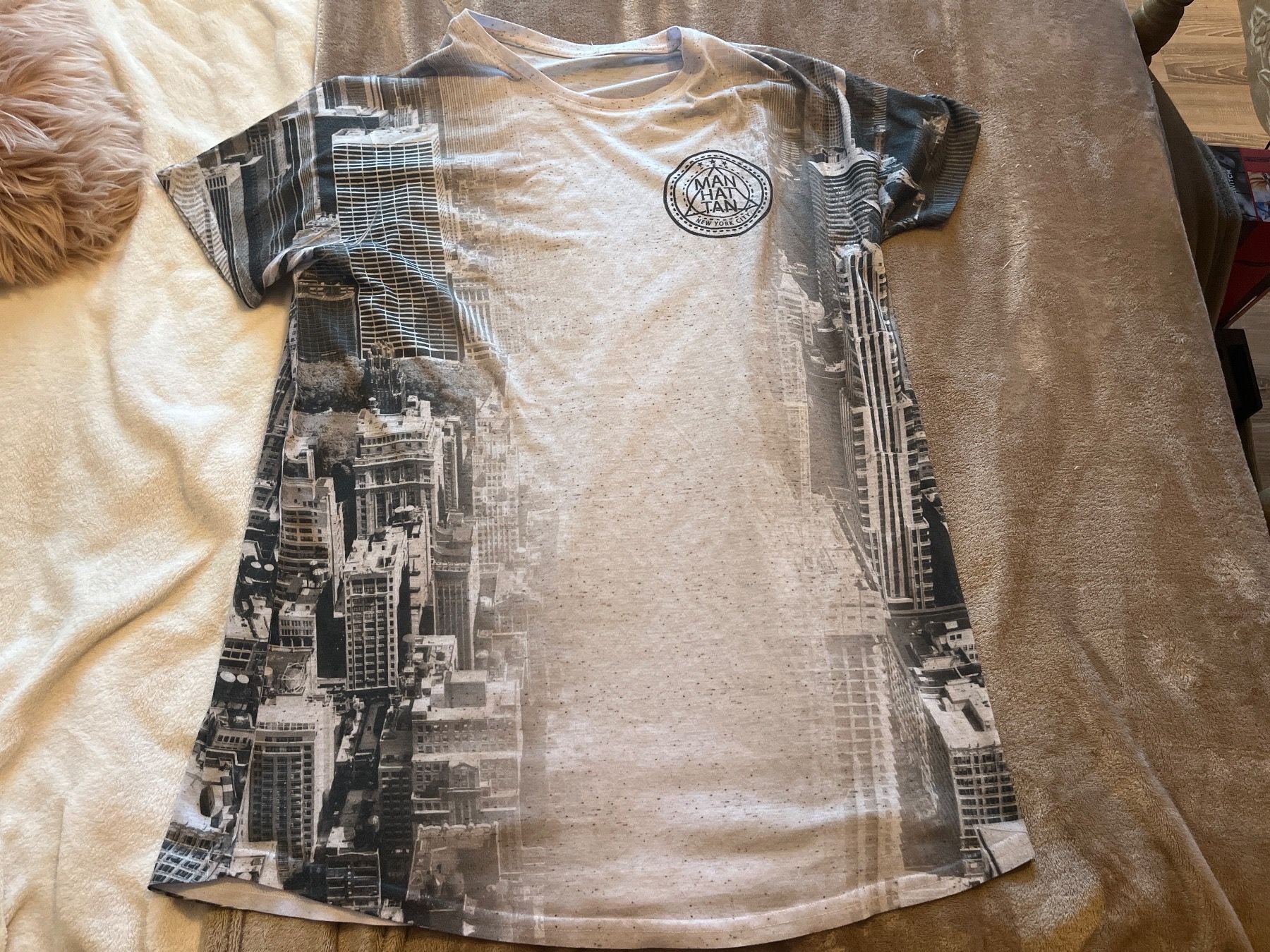 T-shirt: T-Shirt gris – Usato da Le Locle venduto da Mayd_h 3
