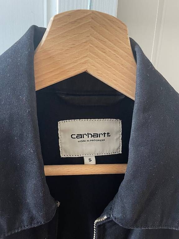 Jacken: Carhartt WIP Jacke, schwarz, Gr. S – Gebraucht aus Frenkendorf von sin_5dfc 1
