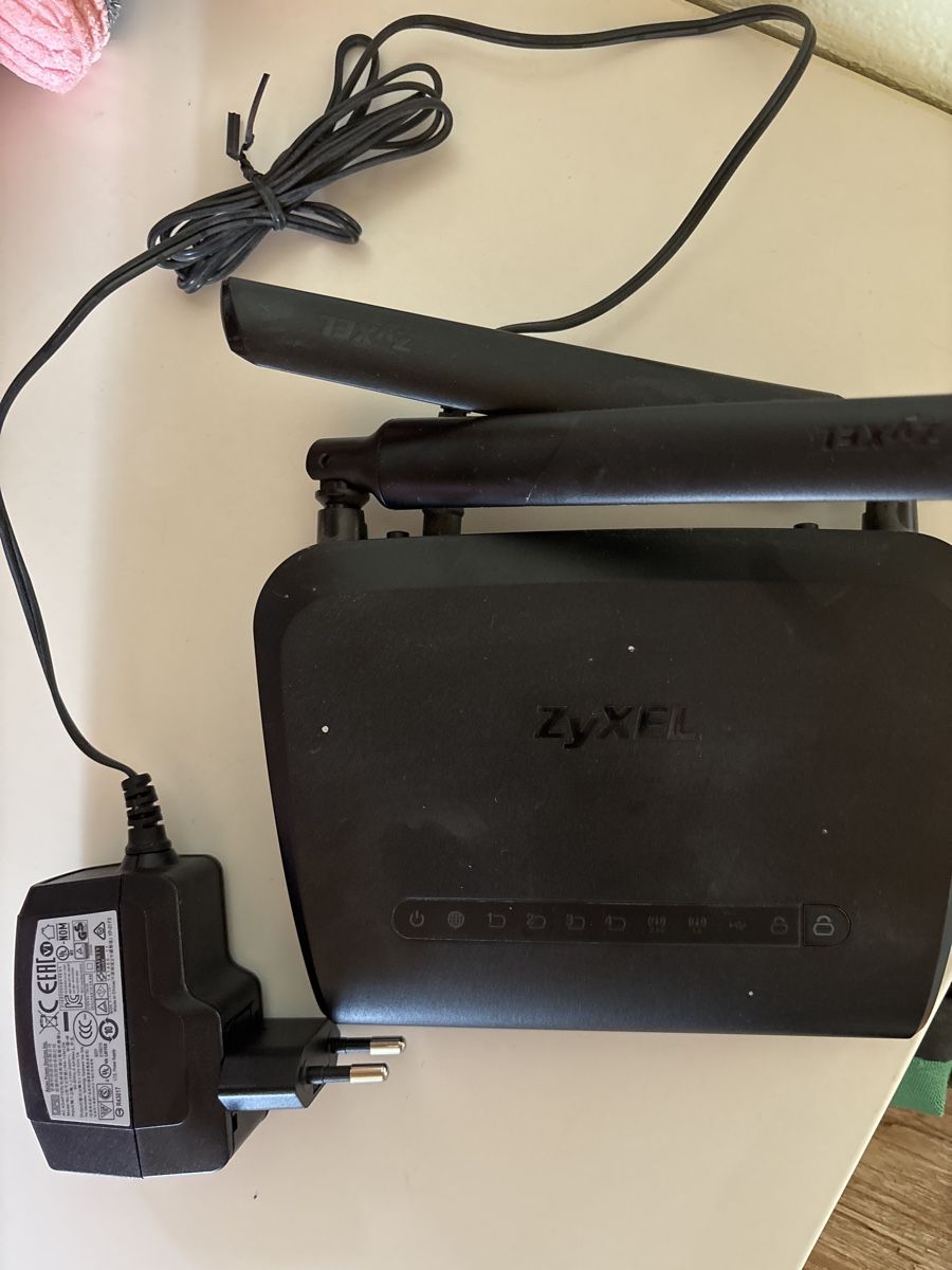 Modems & Router: WLAN Router – Gebraucht aus Heiligkreuz (Mels) von cor_k7yy