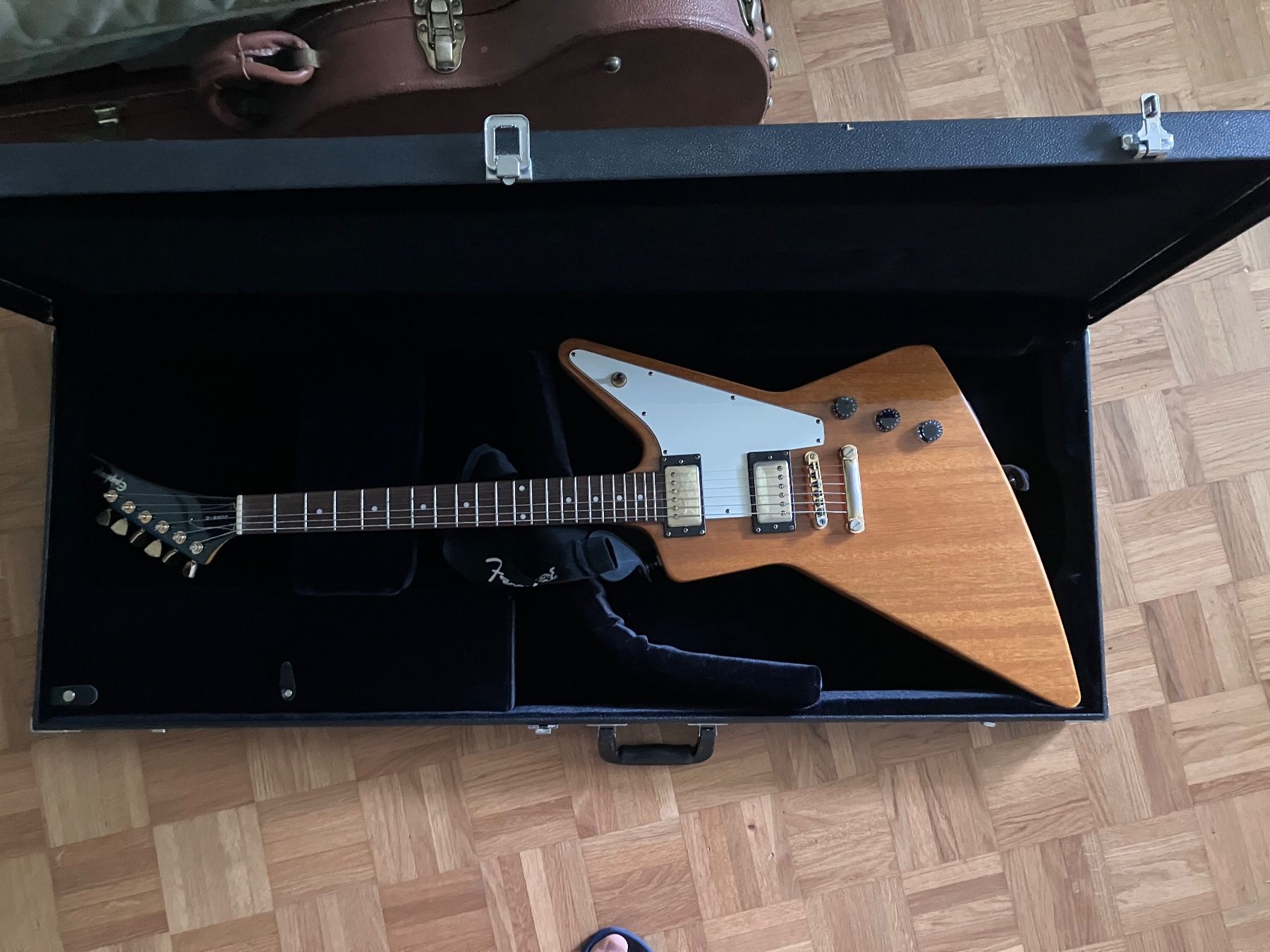 Epiphone Musikinstrumente: Epiphone '58 Explorer (Korea) inkl. Koffer & Security Locks – Gebraucht aus Luzern von Madvibe 8