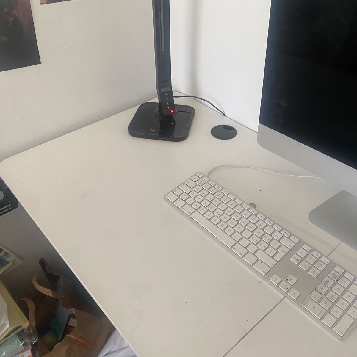 Schreibtische: Height Adjustable Desk White 140x60 – Neu (gemäss Beschreibung) aus Dietlikon von DimitraS