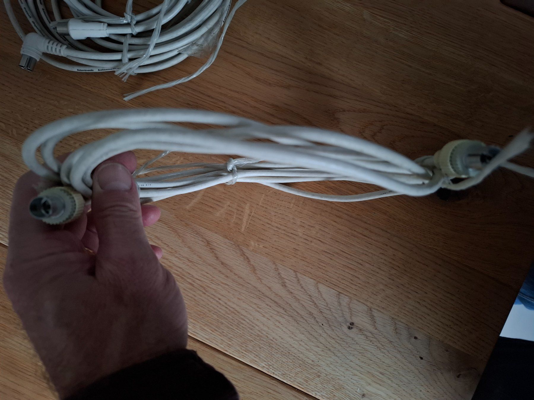 Cavi: Diverse Kabel-Sammlung: Antennenkabel – Usato da Affoltern am Albis venduto da Andrezc 4