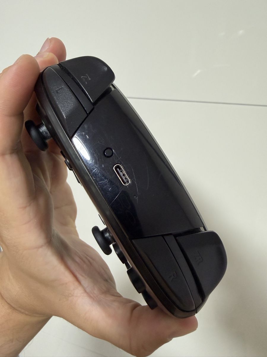Nintendo Controller: Nintendo Switch Pro Controller schwarz gebraucht – Gebraucht aus Niederbipp von yar_tf6f 2