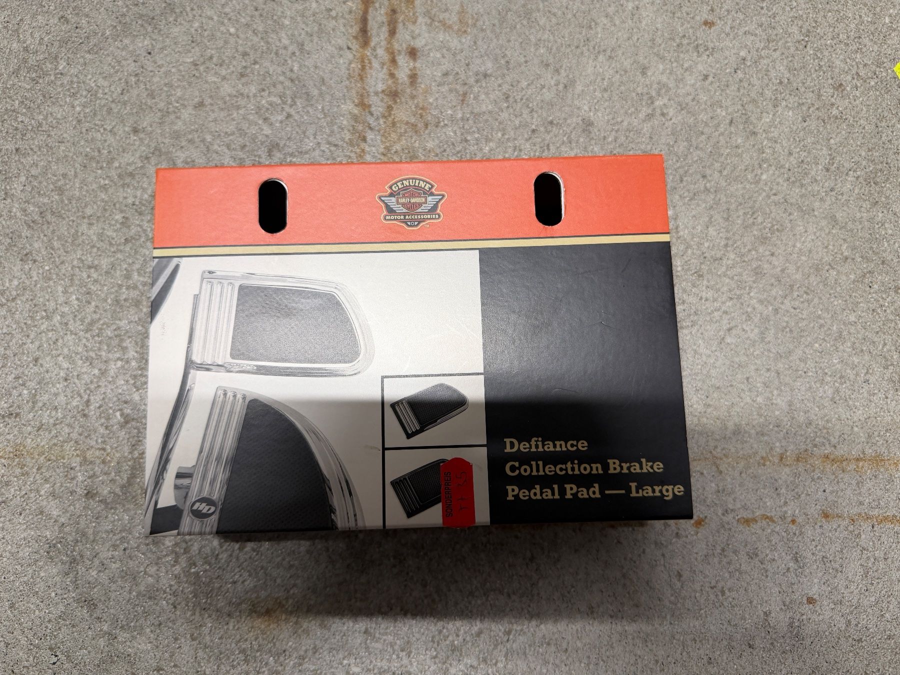 Harley-Davidson Tutti i ricambio per moto: 50600186 Harley-Davidson Bremspedalauflage – Nuovo e nell'imballaggio originale da Ostermundigen venduto da jas_9j7d 1