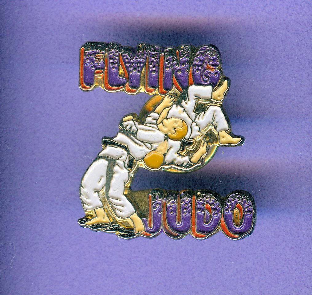 Placchette & Badge: FLYING  JUDO – Usato da Winterthur venduto da Sammleroase