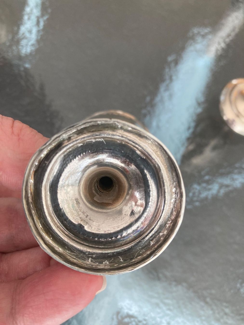 Autre vaisselle: Wunderbare antike Eierbecher, Silber, filigranes Dekor – D'occasion à Zürich par kostbares 4