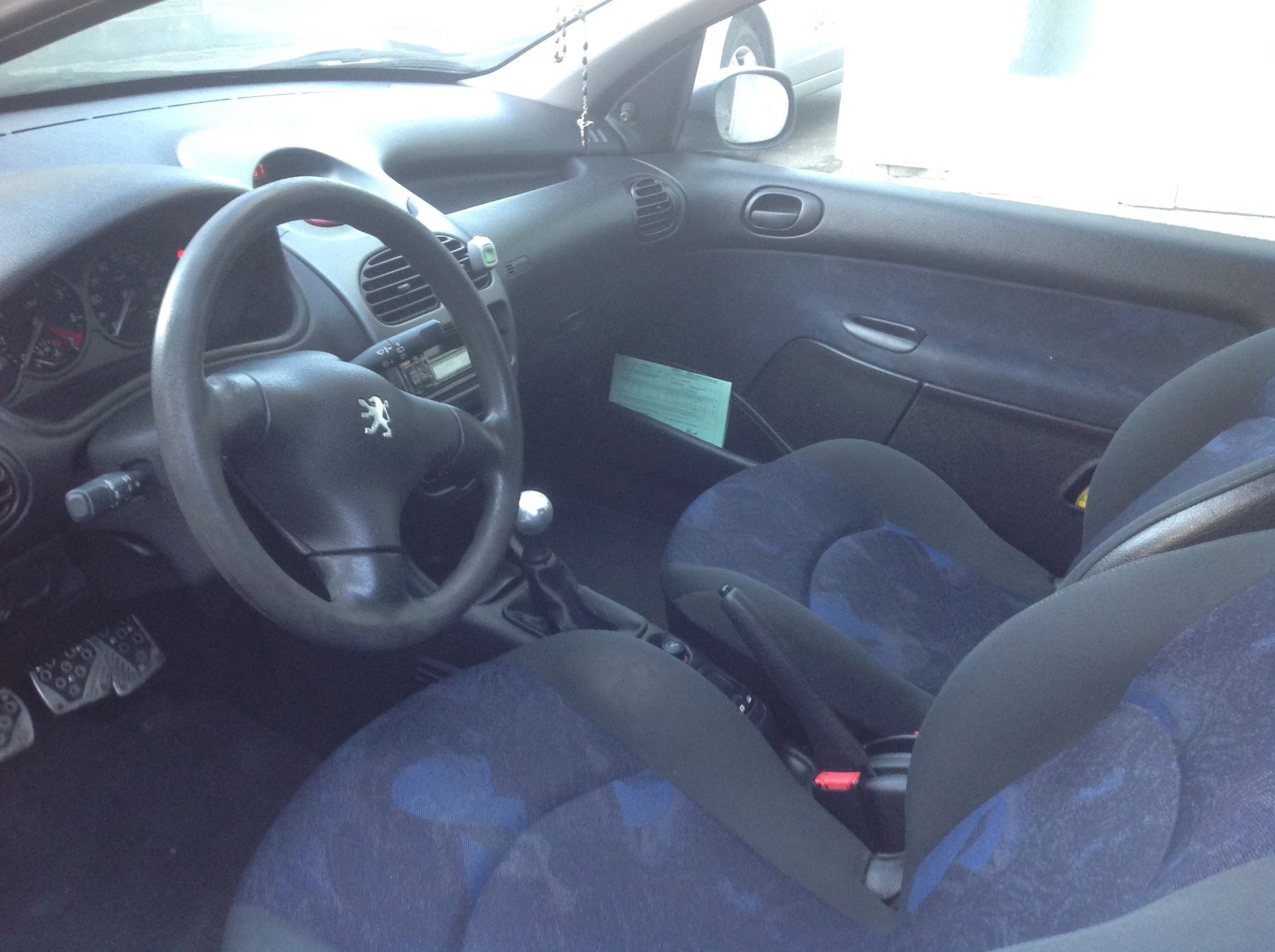 Peugeot Automobili: Peugeot 206 1.6 l – Difettoso da Oberuzwil venduto da Paga77 7