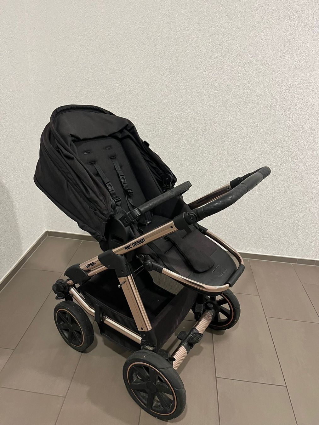 ABC Design Kinderwagen: ABC Design Kombi-Kinderwagen Viper 4 – Gebraucht aus Frauenfeld von stern081