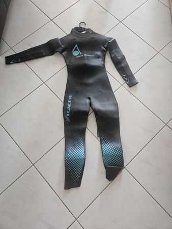 Aqua Sphere Neoprenanzug Grösse 8 Damen guter Zustand
